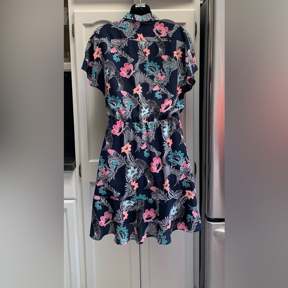 Banana Republic floral mini dress size 4 - Picture 2 of 3